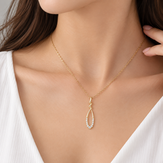 Leo 14K Yellow Gold Round-Cut White Diamond Pendant